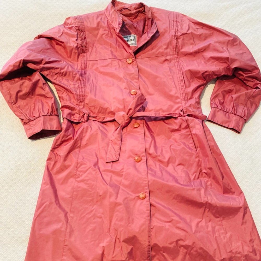 Vintage Fleetstreet Raincoat in Dusty Rose